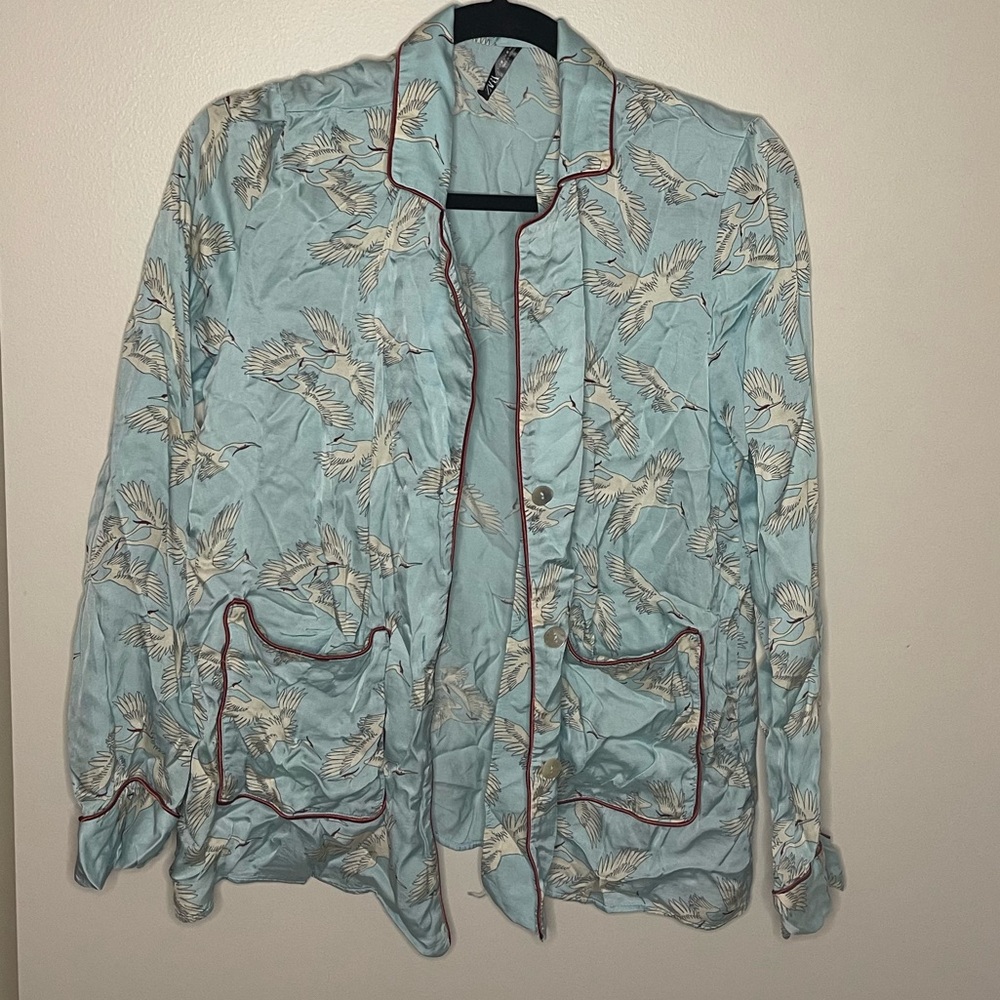 Zara swan pattern baby blue light weight blouse